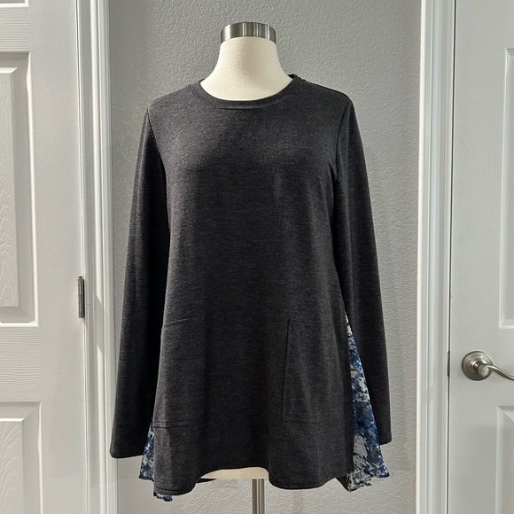 ❗️3/$20❗️Logo Lounge by Lori Goldstein French Terry Top Chiffon Godets - Picture 3 of 10